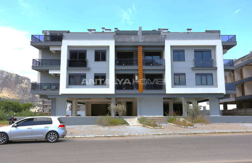 Furnished Flat Close to the Sea in Antalya Konyaaltı 1