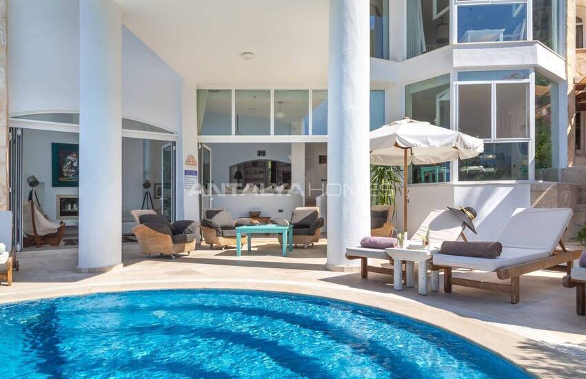5-bedroom Detached House with Pool in Kas Kalkan 4