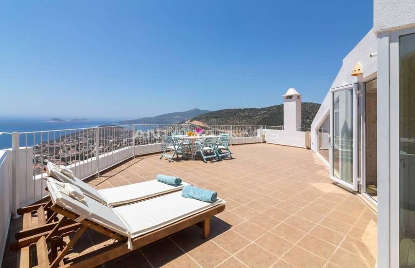 5-bedroom Detached House with Pool in Kas Kalkan 7