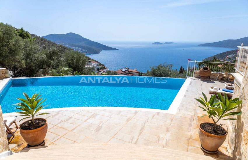 Villa Individuelle De 4 Chambres Avec Piscine À Kalkan Antalya