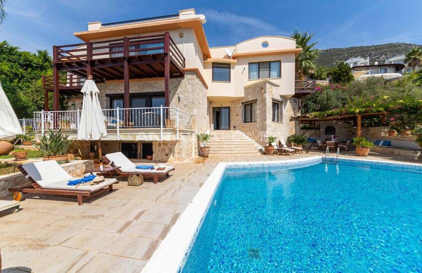 Villa Individuelle De 4 Chambres Avec Piscine À Kalkan Antalya 1