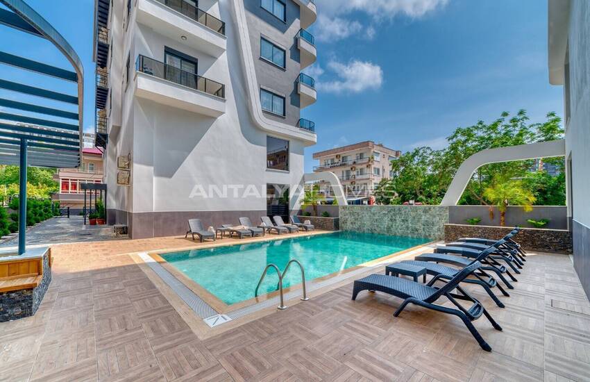 Alanya'da Havuzlu Sitede Eşyalı Deniz Manzaralı Daireler 4