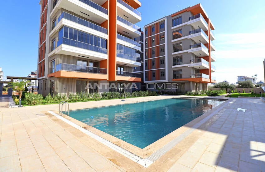 2-slaapkamer Vastgoed Vlakbij De Tram In Kepez Antalya