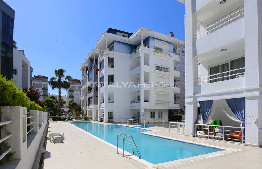 Appartement Meublé À 1 Km De La Plage De Konyaalti À Antalya