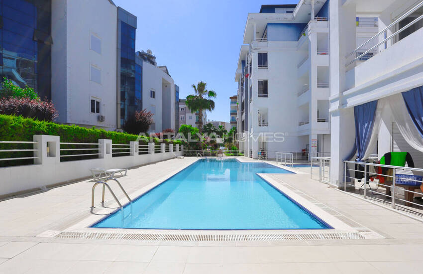 Antalya Konyaaltı Plajı'na 1 Km Uzaklıkta Eşyalı Daire 3