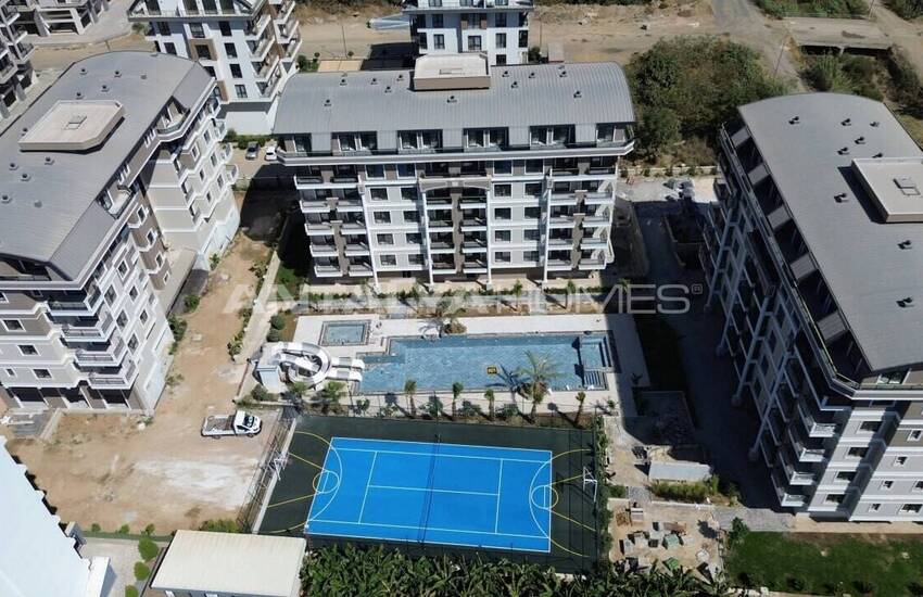 Alanya'da 3 Bloklu Sosyal Olanaklara Sahip Sitede Daireler 7