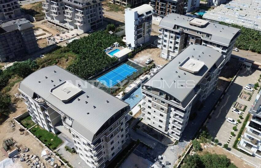Alanya'da 3 Bloklu Sosyal Olanaklara Sahip Sitede Daireler 4