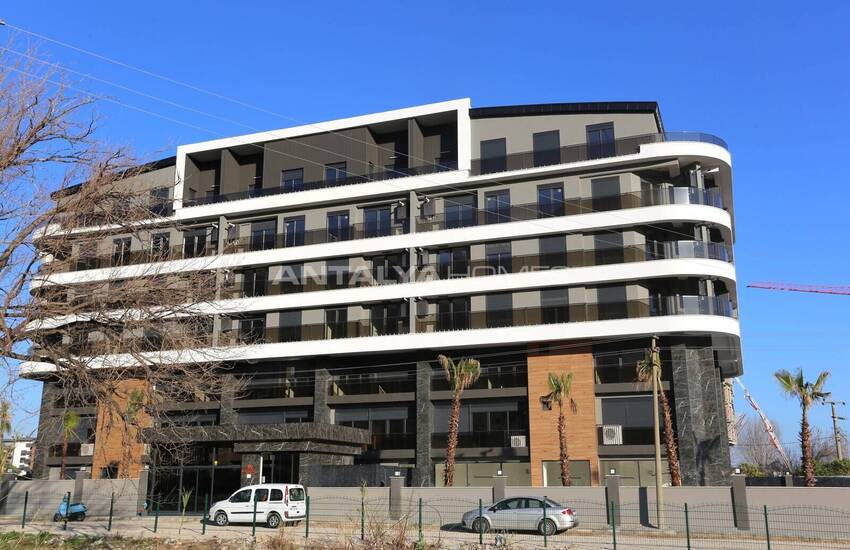 Flats in Vista Concept Near Hospital in Konyaalti Antalya