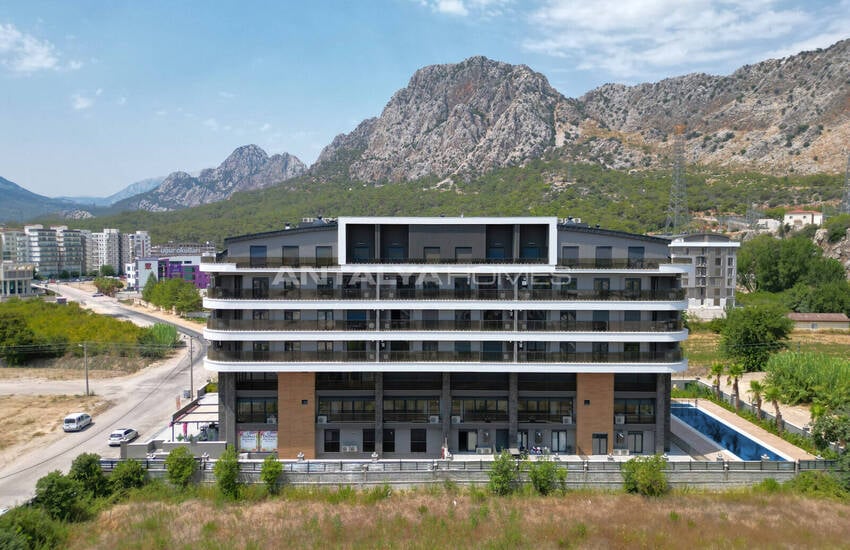 Flats in Vista Concept Near Hospital in Konyaalti Antalya