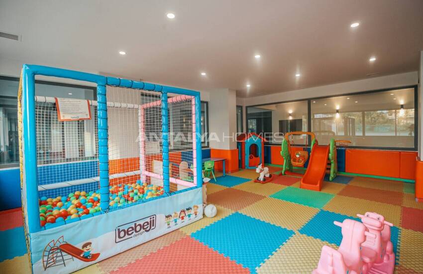 Seafront Flat in a Complex with Amenities in Alanya Mahmutlar 4