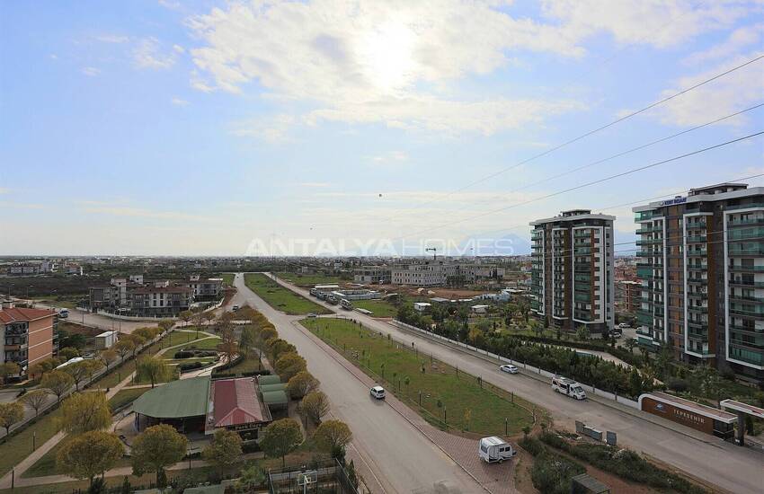 Bergblick-wohnung In Einem Komplex Mit Pool In Dosemealti Antalya