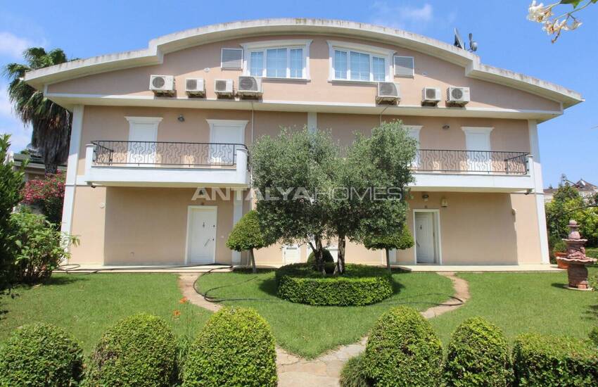 Möbliertes Haus In Einem Komplex Mit Pool In Antalya Belek