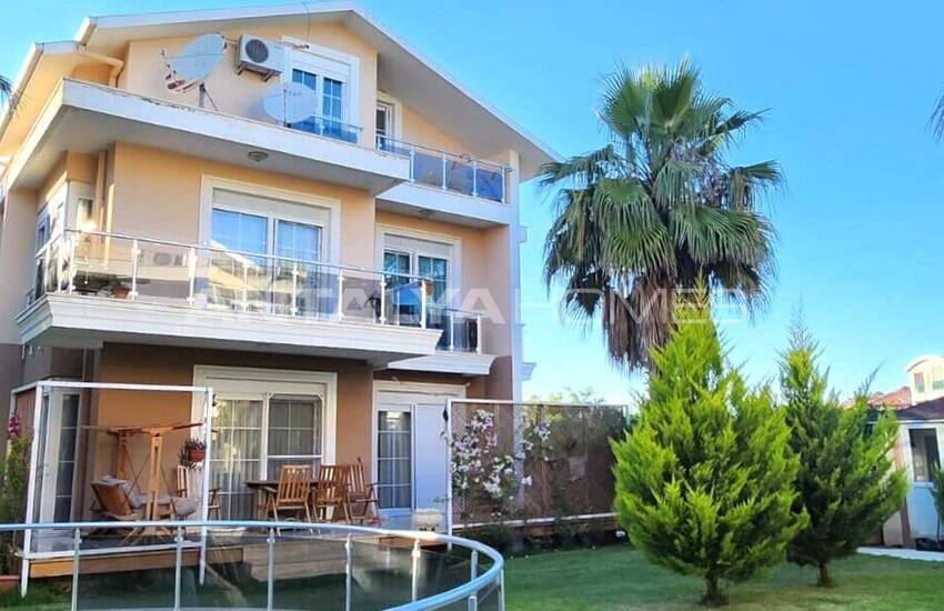 Ready-to-move House in a Complex Near Golf Courses in Antalya Belek