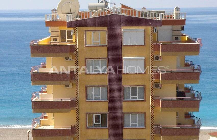 Stylish Property Near the Sea in Alanya Mahmutlar 9