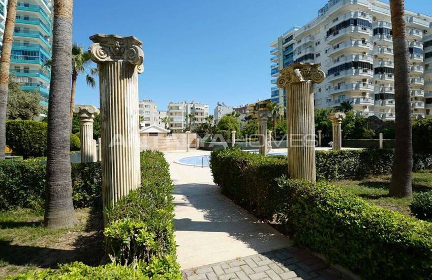 Stylish Property Near the Sea in Alanya Mahmutlar 2