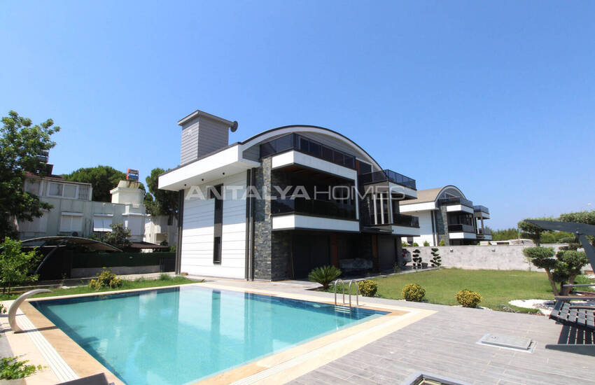 Villa Individuelle Près De La Mer À Antalya Serik