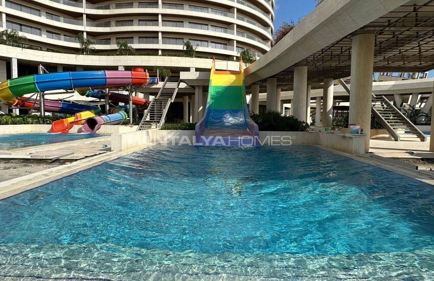 Properties in a Complex with Aquapark in Alanya Kargicak 2