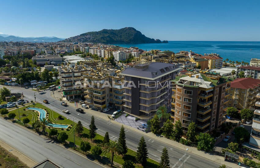 Sea-view Properties in a Complex Near the Beach in Alanya 1