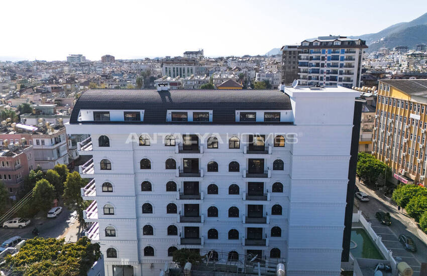 شقق في مجمع به حمام سباحة في وسط ألانيا 1