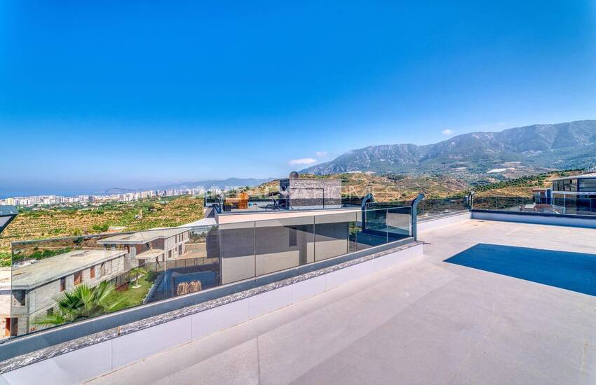 Sea and City-view House with Swimming Pool in Alanya 8