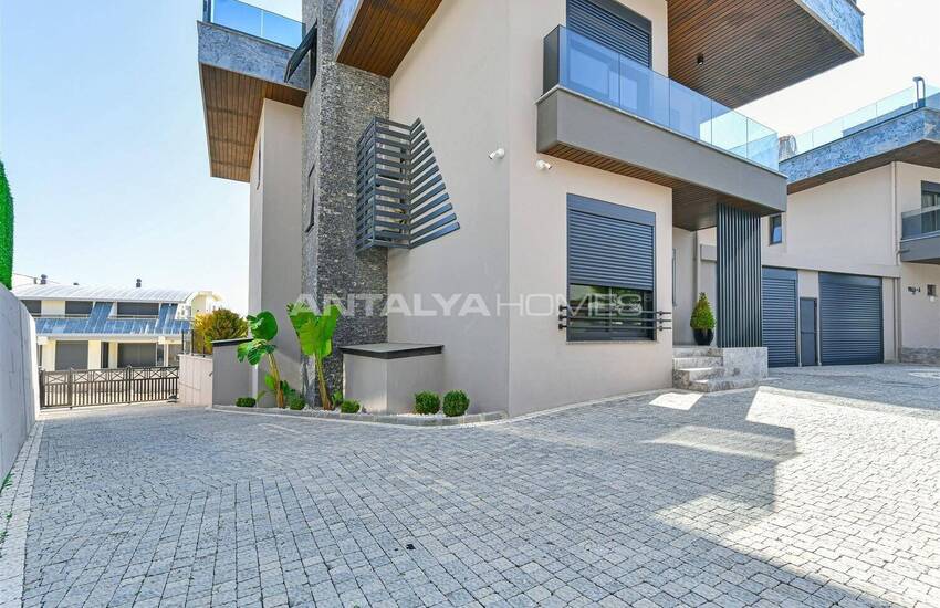 Sea and City-view House with Swimming Pool in Alanya 5