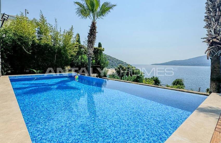 Freistehendes Haus Mit Meerblick Und Privatstrand In Kalkan Antalya 5