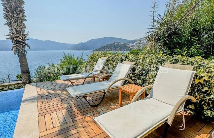 Freistehendes Haus Mit Meerblick Und Privatstrand In Kalkan Antalya 8