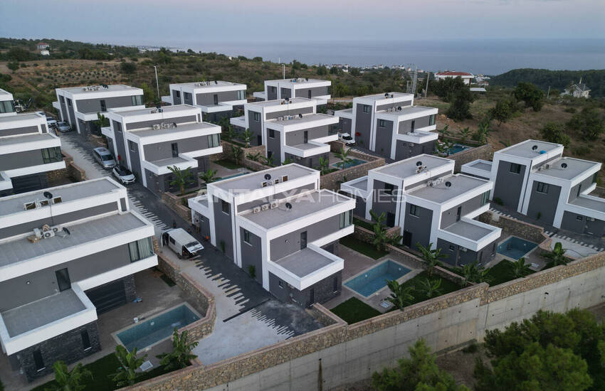 Maisons Prêtes À Aménager Avec Piscine Et Jardin À Alanya Incekum 9