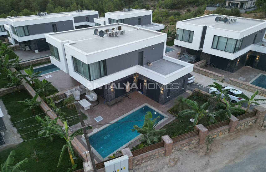 Maisons Prêtes À Aménager Avec Piscine Et Jardin À Alanya Incekum 1