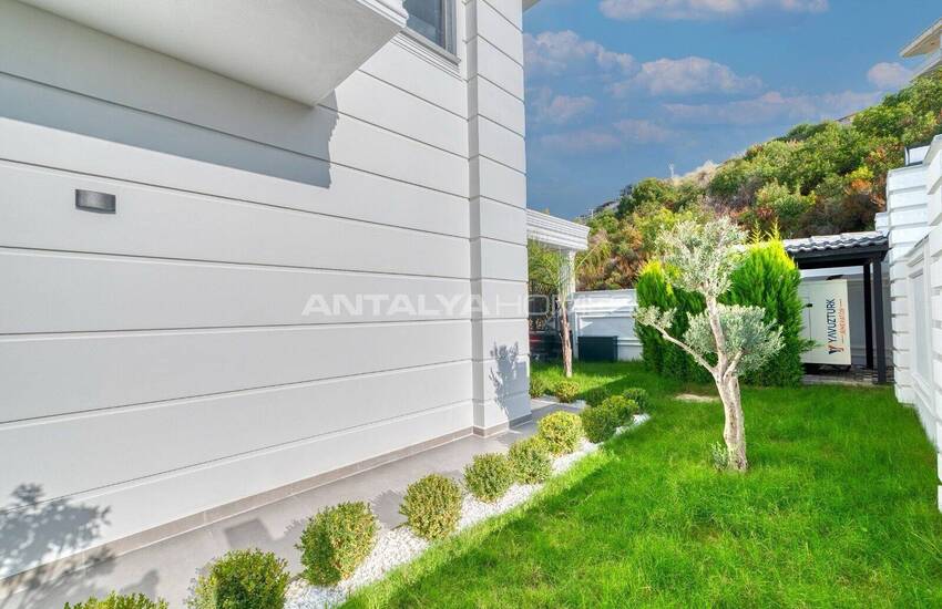 Alanya Kargıcak'ta Deniz Manzaralı Şık Tasarımlı Müstakil Villa 10