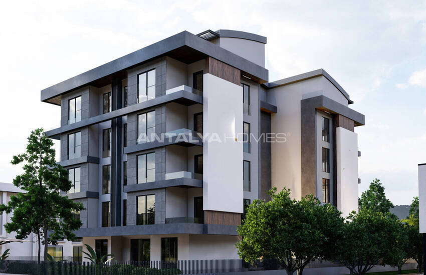 Antalya Konyaaltı'nda Plaja Yakın Havuzlu Otoparklı Sitede Daireler 6