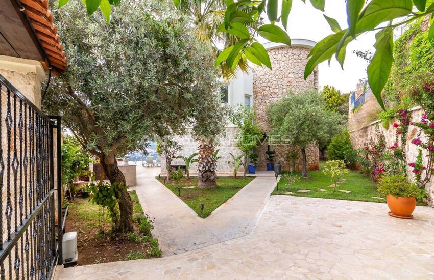 4-bedroom Sea-view House with Pool in Antalya Kalkan 6