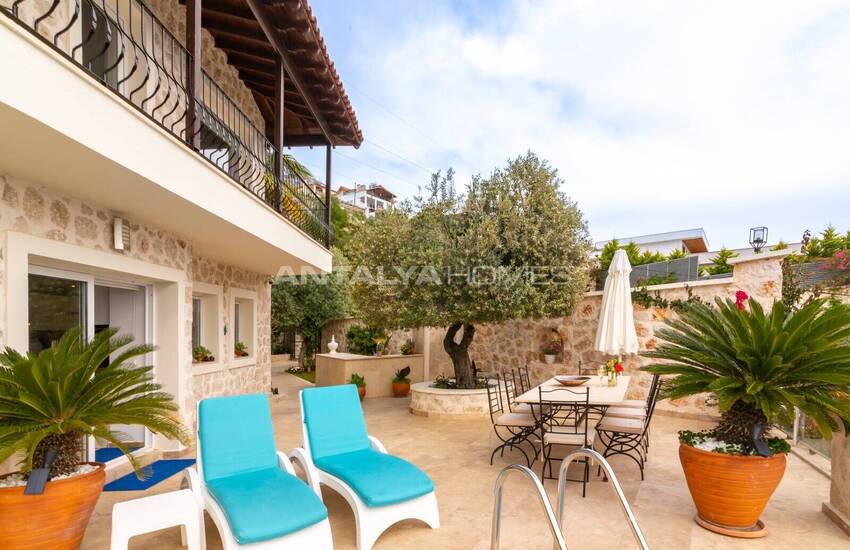 4-bedroom Sea-view House with Pool in Antalya Kalkan 15