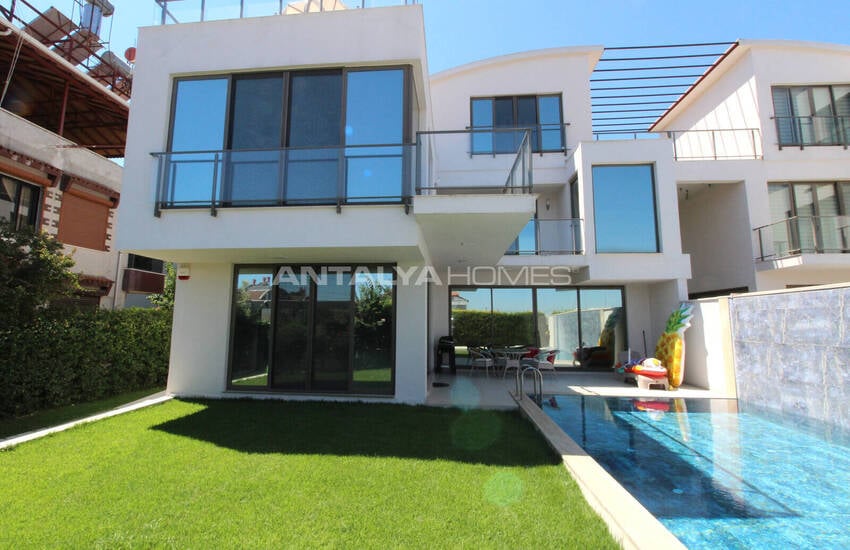 Detached House with Pool Near Golf Course in Belek Antalya 1