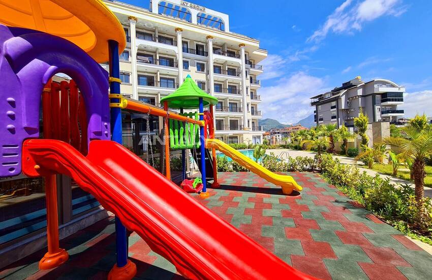 Alanya'da Zengin Olanaklı Sitede Şehir ve Dağ Manzaralı Daireler 18