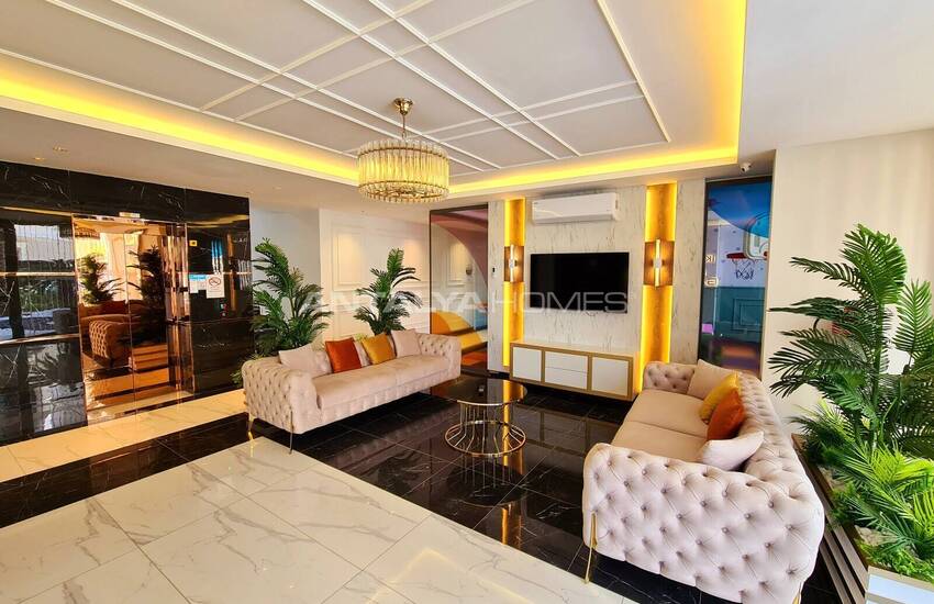 Alanya'da Zengin Olanaklı Sitede Şehir ve Dağ Manzaralı Daireler 11