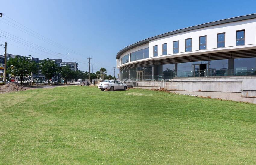 Antalya Altıntaş'ta Havalimanına Yakın Projede Geniş Dükkan  2