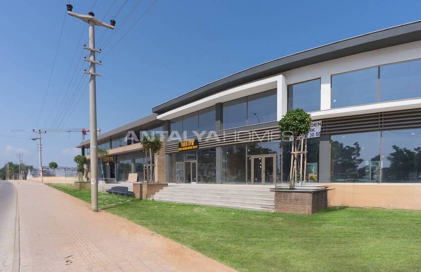 Antalya Altıntaş'ta Havalimanına Yakın Projede Geniş Dükkan  4