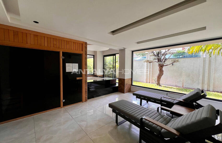 Beach-side Flat in a Complex with Pool in Alanya Center 10