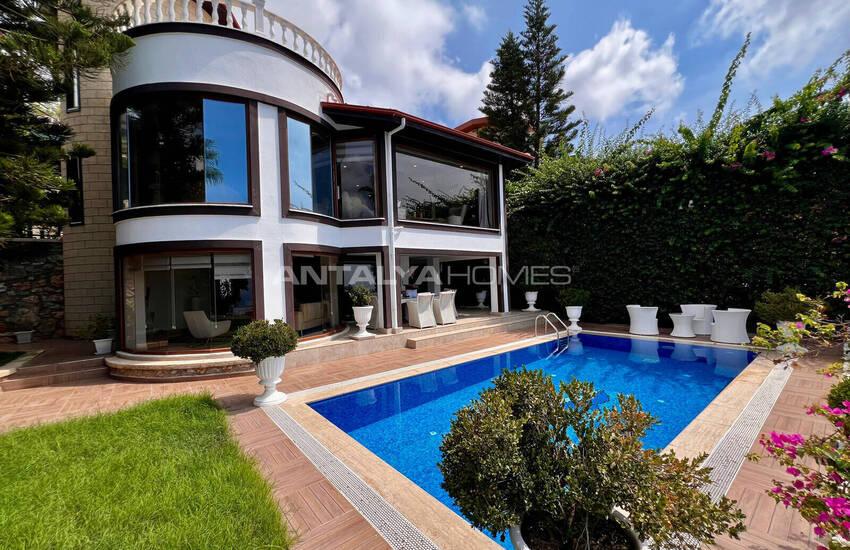 3-bedroom Sea-view House with Pool in Alanya Bektas 0