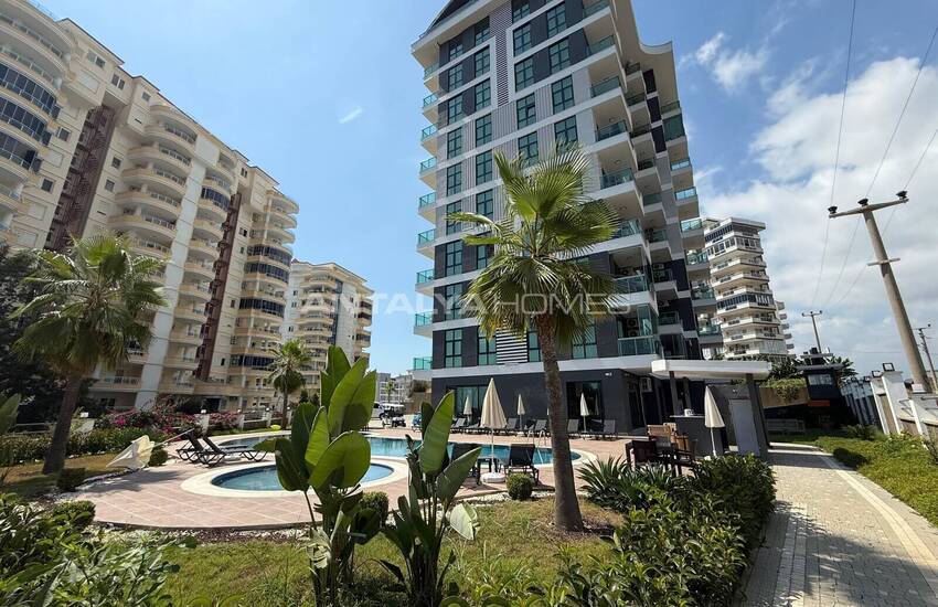 آپارتمان با دید دریا با استخر و پارکینگ در آلانیا 2