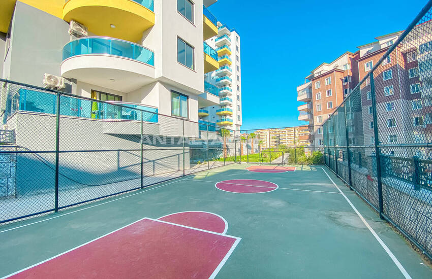 Antalya Alanya'da Deniz Manzaralı Site İçinde Daireler 8