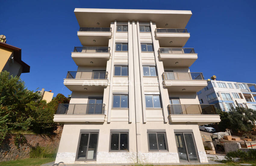 Sea and City View Properties in a Single Block Complex in Alanya