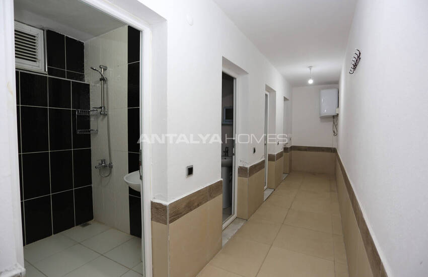 Real Estate with Mountain-view in a Complex in Konyaalti 15
