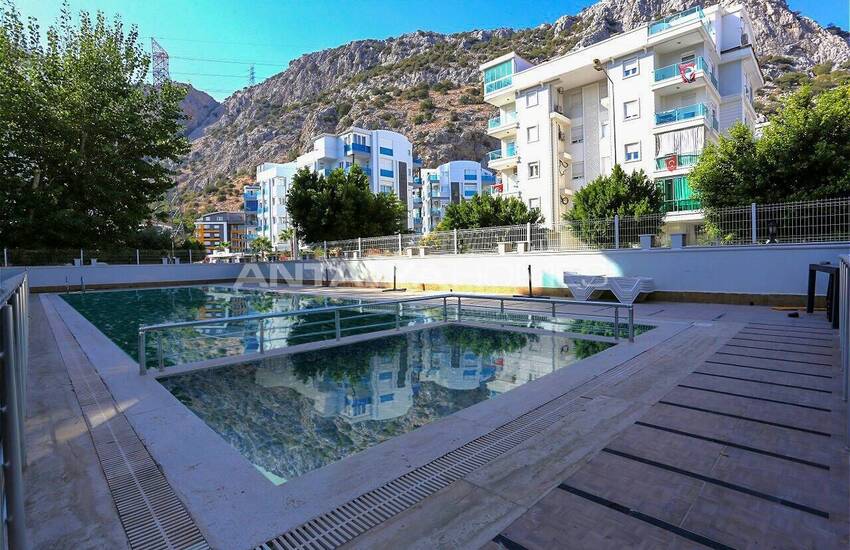 Real Estate with Mountain-view in a Complex in Konyaalti 10