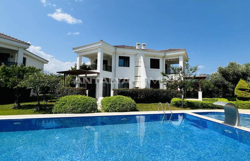 Hus Med Bergsutsikt Nära Havet I Ett Komplex I Çamyuva 7