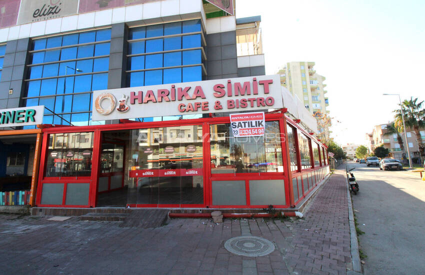 3-storey Shop with High-visibility in Antalya Güzeloba 2