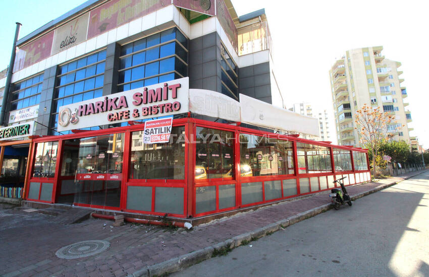 3-storey Shop with High-visibility in Antalya Güzeloba 3