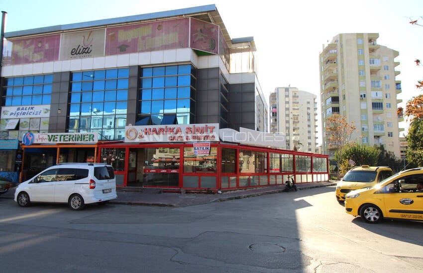 3-storey Shop with High-visibility in Antalya Güzeloba 1