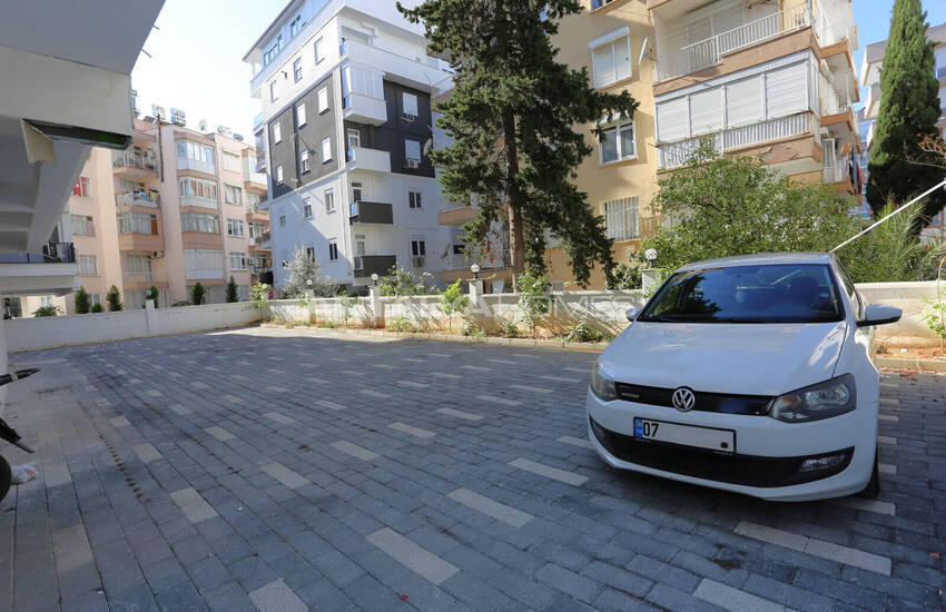 Furnished 1-bedroom Flat in a Complex Near Sea in Antalya Muratpaşa 3